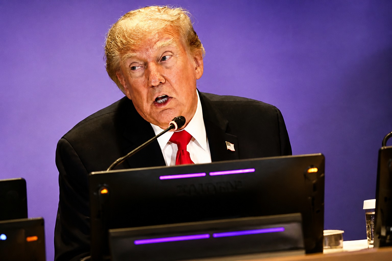 Cover: Trump links AI deregulation to climate politics at the UN
