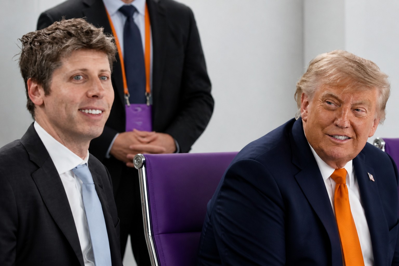 Cover: US midterms put tech oligarchs in the political crosshairs