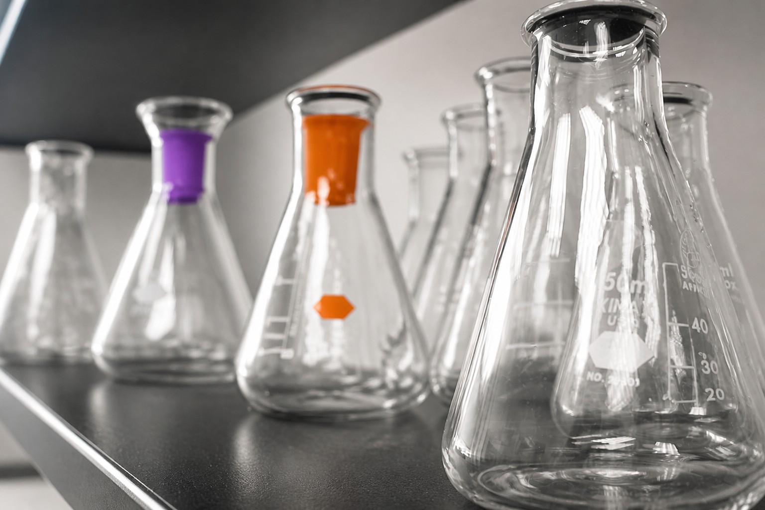 Cover: Warp Sciences raises $215 million to robotize laboratory work